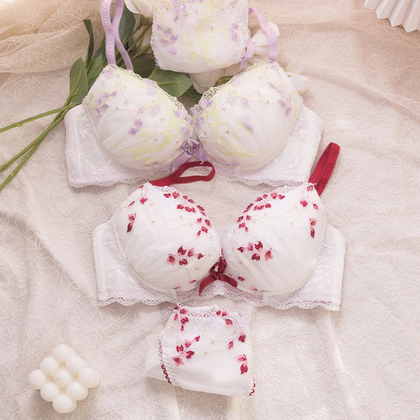Kawaii Embroidered Set